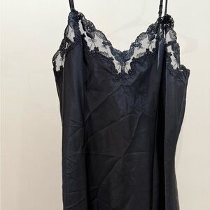 VICTORIA SECRET Black Lace Trim SLIP